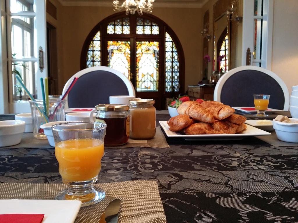 Le Castel Guesthouse Μπαγιέ Εξωτερικό φωτογραφία