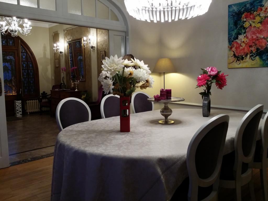 Le Castel Guesthouse Μπαγιέ Εξωτερικό φωτογραφία