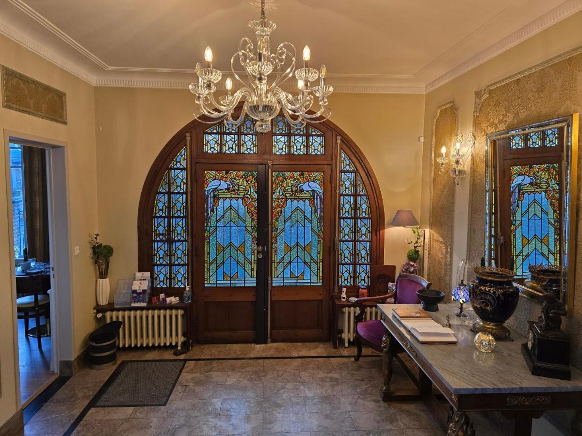 Le Castel Guesthouse Μπαγιέ Εξωτερικό φωτογραφία