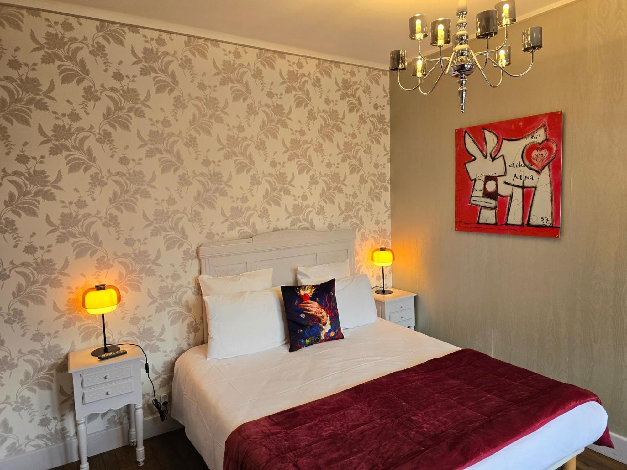 Le Castel Guesthouse Μπαγιέ Εξωτερικό φωτογραφία